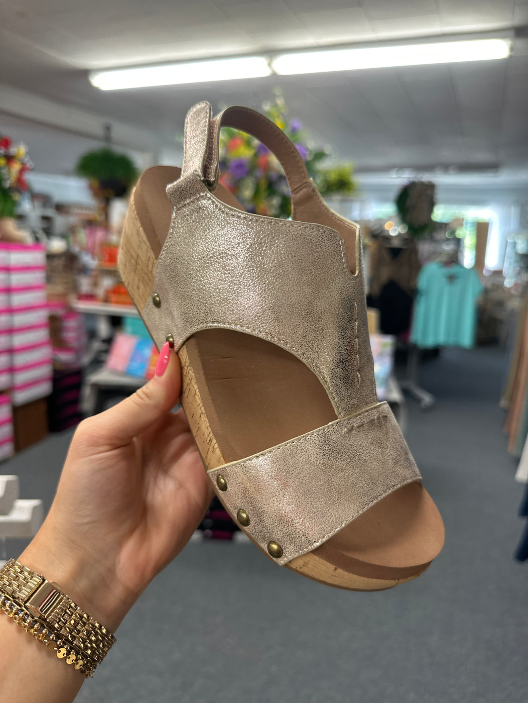 Washer Gold Metallic Refreshing Corky Heels