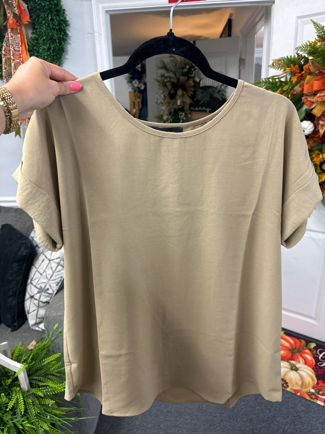 Hannah Basic in Tan