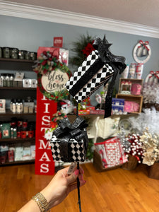 Black and White Present Picks